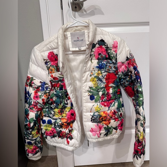 Jacket - Picture 1 of 3